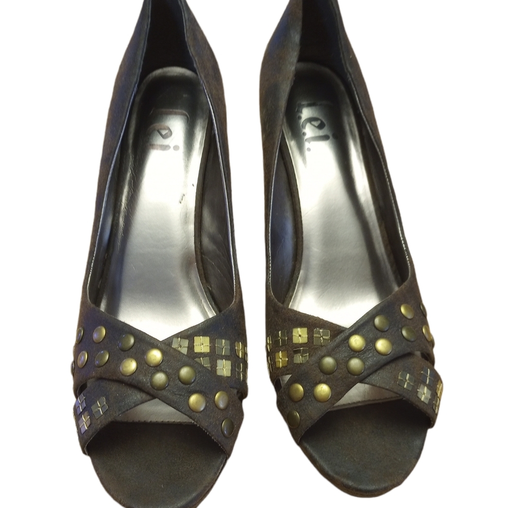 L.e.i. Brown Open Toed Herls